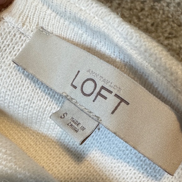 LOFT Cream and Black Women's Sweater - Picture 2 of 6